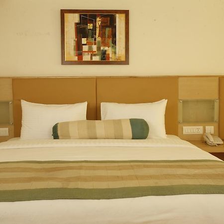 Mango Hotels, Samed Agra Агра Экстерьер фото