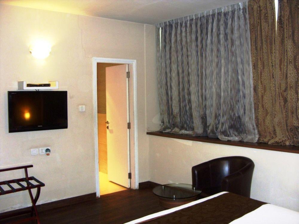 Mango Hotels, Samed Agra Агра Экстерьер фото