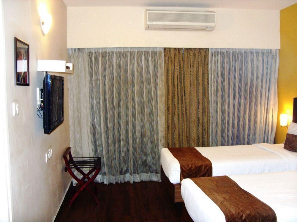 Mango Hotels, Samed Agra Агра Экстерьер фото